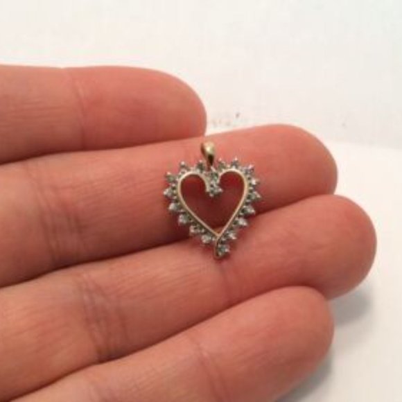 LADIES 10K REAL SOLID GOLD REAL DIAMOND HEART CHARM PENDANT 1.8GR   .20CT - Picture 3 of 8